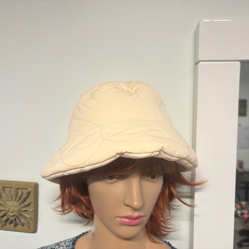 NWT❤️Lack of Color Quilted Bucket Hat-M/L - Picture 5 of 6